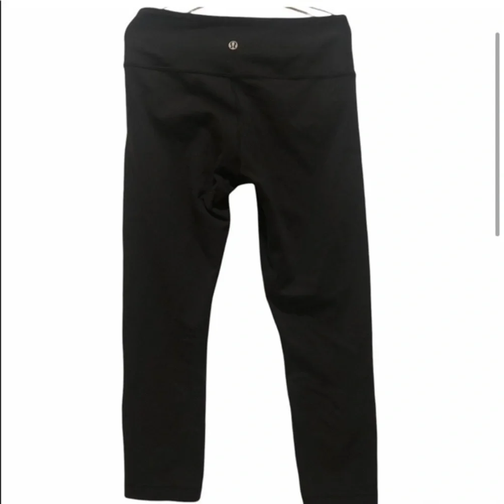 Lululemon  Athletica cropped leggings  size 4 buttery soft - Picture 2 of 5